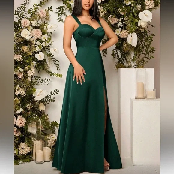 Elegant Green Slit Thigh Party Evening Gown